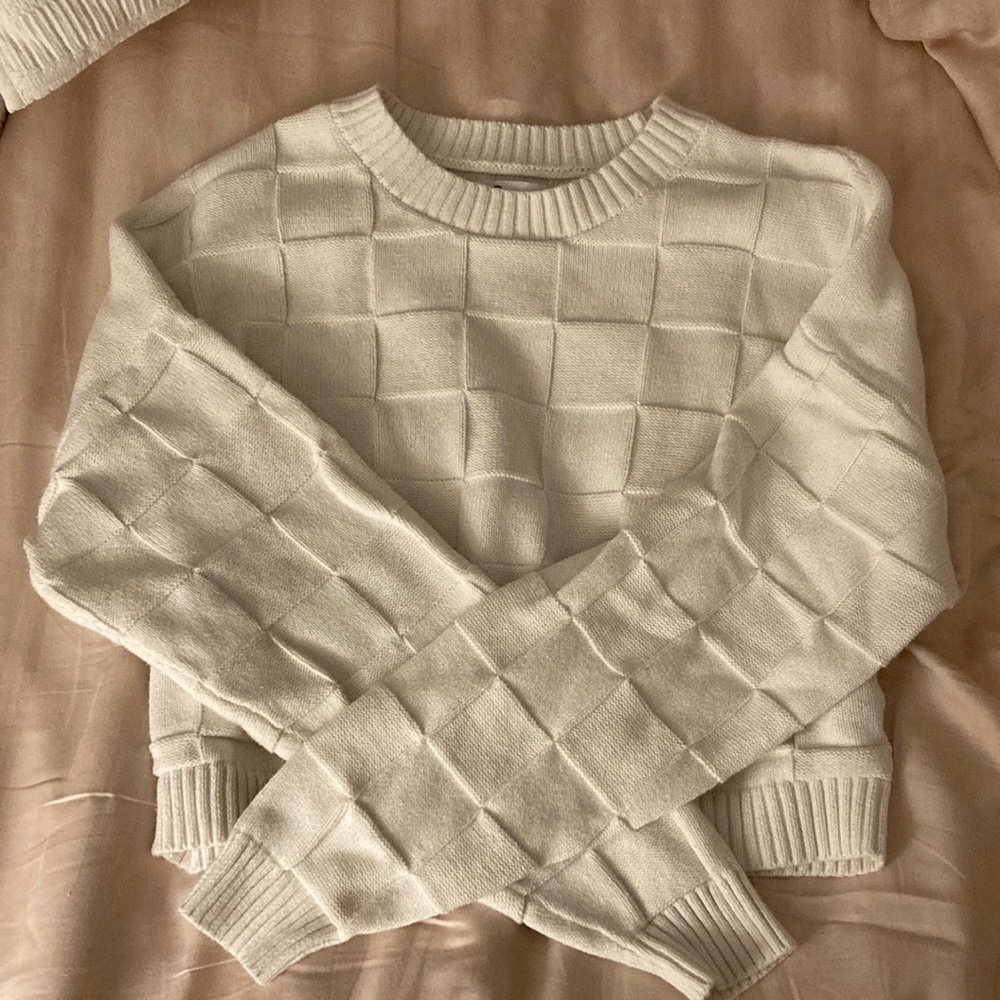 Hollister Cropped Checkered Sweater